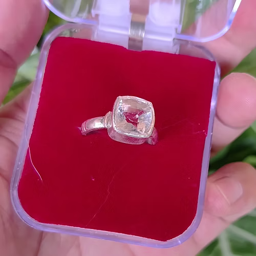 White sapphire _Ring